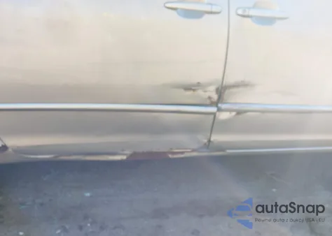 2005 Toyota Sienna Xle from USA, damaged, VIN 5TDBA22C75S052481